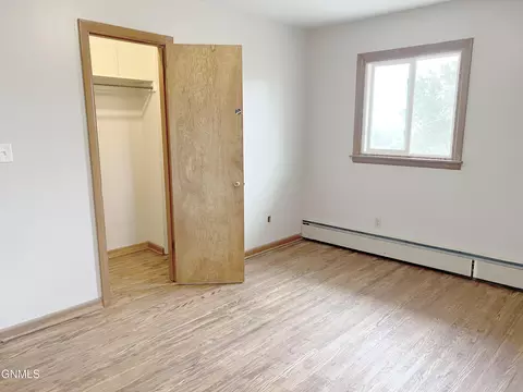 109 6th St NE, Mandan, ND 58554 photo 20