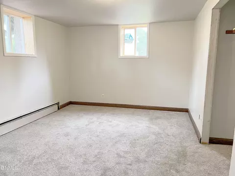 109 6th St NE, Mandan, ND 58554 photo 32