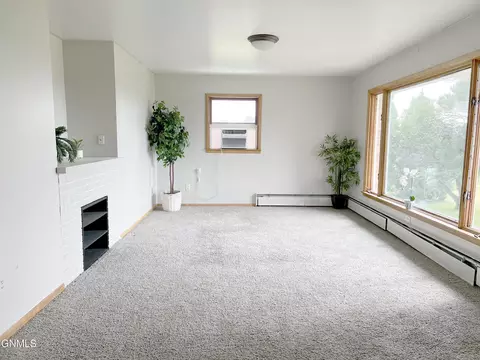 109 6th St NE, Mandan, ND 58554 photo 25