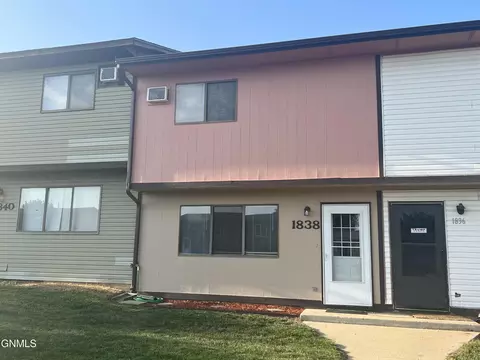1838 30th St W, Williston, ND 58801 photo 20
