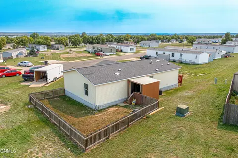 3817 22nd Ave W, Williston, ND 58801 photo 30