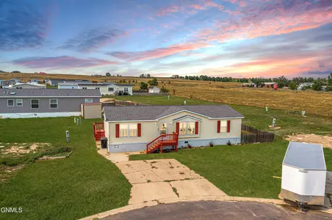 3817 22nd Ave W, Williston, ND 58801