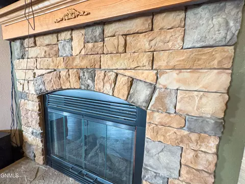 3817 22nd Ave W, Williston, ND 58801 photo 8