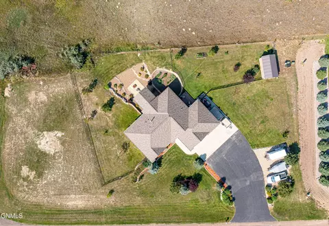 2011 17th St E, Williston, ND 58801 photo 6