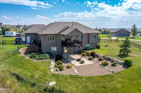 2011 17th St E, Williston, ND 58801 photo 43