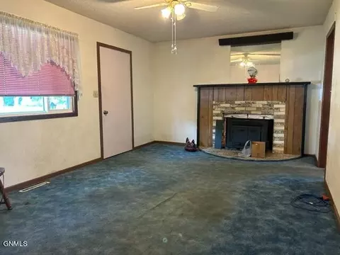 906 13th Ave W, Williston, ND 58801 photo 13
