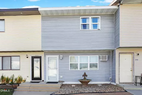 2818 22nd Ave W, Williston, ND 58801