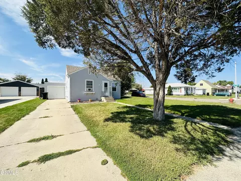 1317 Main St, Williston, ND 58801 photo 4