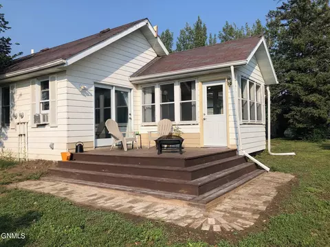 601 2nd Ave W, Mclaughlin, SD 57642 photo 2