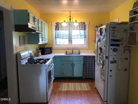 601 2nd Ave W, Mclaughlin, SD 57642 photo 5