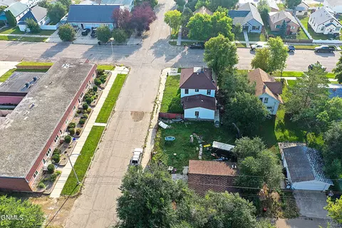 429 7th Ave W, Williston, ND 58801 photo 5