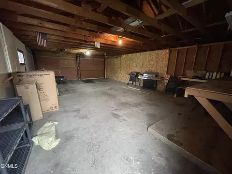 306 3rd St NE, Hazen, ND 58545 photo 29