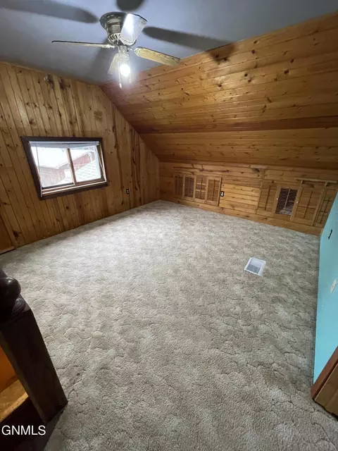 306 3rd St NE, Hazen, ND 58545 photo 19