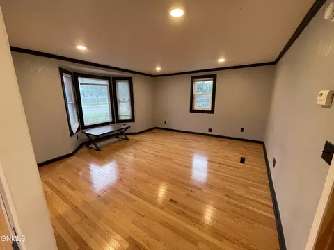 306 3rd St NE, Hazen, ND 58545 photo 13