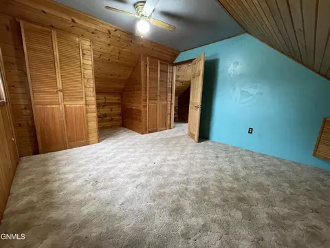 306 3rd St NE, Hazen, ND 58545 photo 21