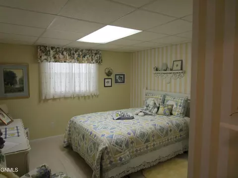 Bedroom - 310 3rd Ave NE, Elgin, ND 58533 photo 4 of 7