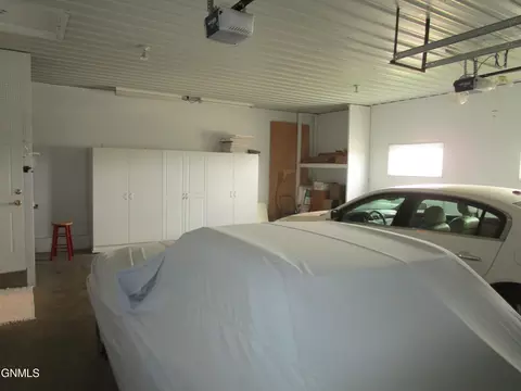 Exterior - 310 3rd Ave NE, Elgin, ND 58533 photo 3 of 8