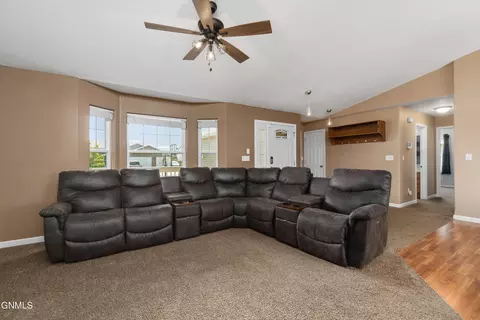 6180 Edgerly Ln, Lincoln, ND 58504 photo 10