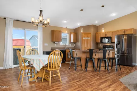 6180 Edgerly Ln, Lincoln, ND 58504 photo 7