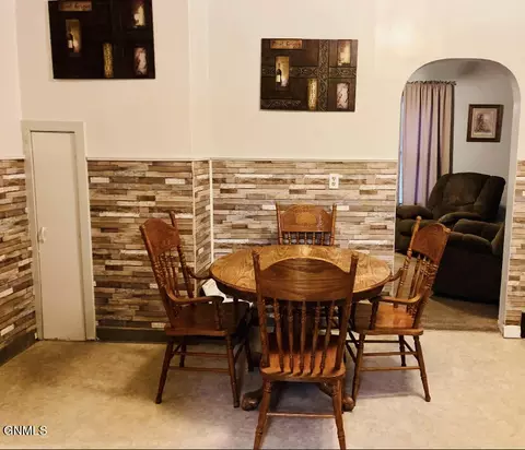 101 Central Ave E, Crosby, ND 58730 photo 4