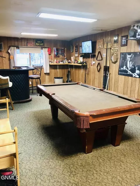 101 Central Ave E, Crosby, ND 58730 photo 11
