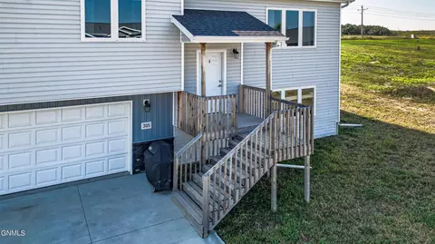 305 Cobblestone Loop SW, Mandan, ND 58554 photo 50