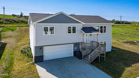 305 Cobblestone Loop SW, Mandan, ND 58554 photo 55