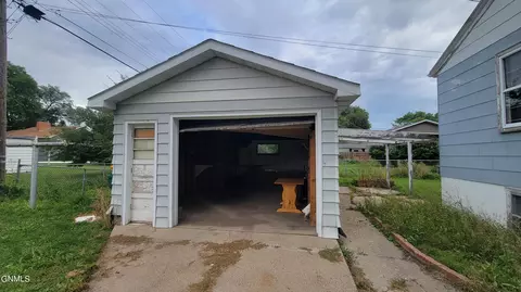 1416 F Ave E, Bismarck, ND 58501 photo 4
