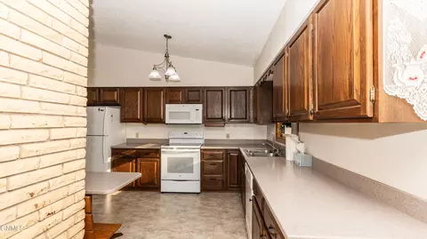 4605 E Roundup Rd, Bismarck, ND 58503 photo 8
