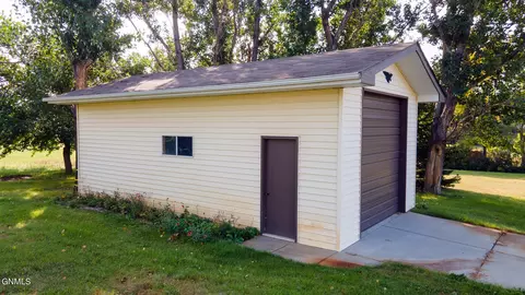 4605 E Roundup Rd, Bismarck, ND 58503 photo 40