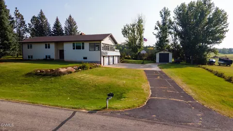 4605 E Roundup Rd, Bismarck, ND 58503 photo 2