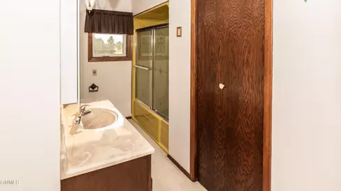 4605 E Roundup Rd, Bismarck, ND 58503 photo 21