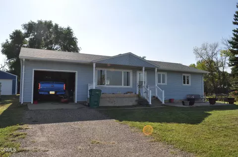 5525 Hwy 1806, Huff, ND 58554