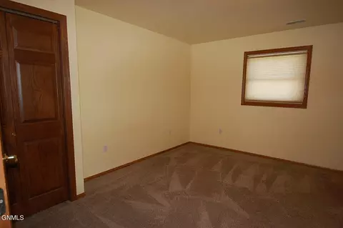 424 7th Ave SE, Sidney, MT 59270 photo 25