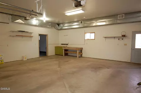 424 7th Ave SE, Sidney, MT 59270 photo 30