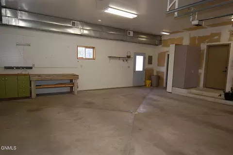424 7th Ave SE, Sidney, MT 59270 photo 29