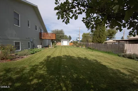 424 7th Ave SE, Sidney, MT 59270 photo 38