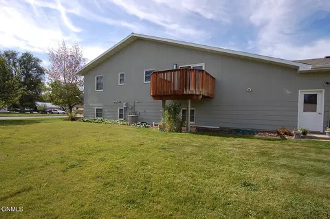 424 7th Ave SE, Sidney, MT 59270 photo 37