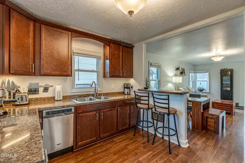 1516 E Avenue Ave E, Bismarck, ND 58501 photo 6
