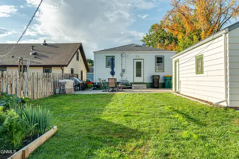 1516 E Avenue Ave E, Bismarck, ND 58501 photo 43