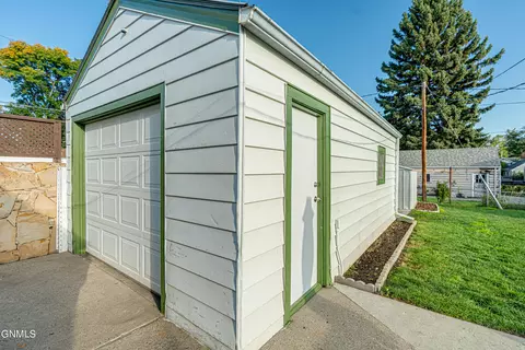 1516 E Avenue Ave E, Bismarck, ND 58501 photo 36