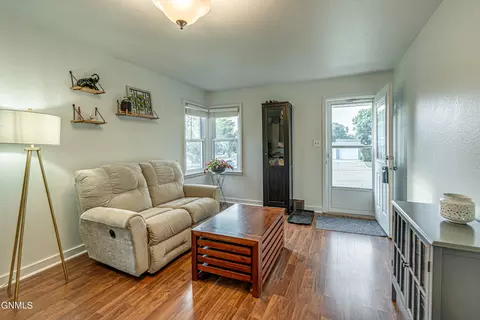 1516 E Avenue Ave E, Bismarck, ND 58501 photo 3