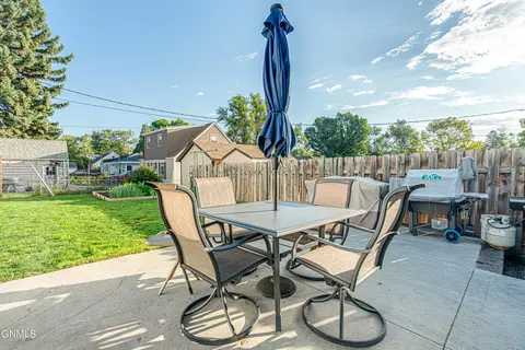 1516 E Avenue Ave E, Bismarck, ND 58501 photo 45