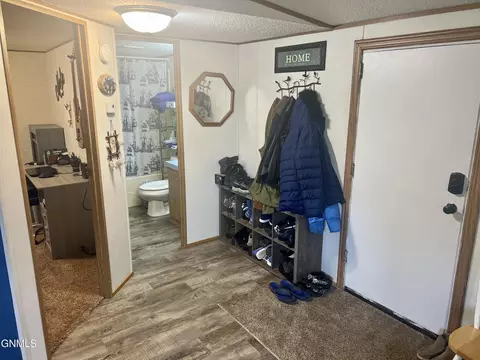 1802 32nd St W, Williston, ND 58801 photo 42