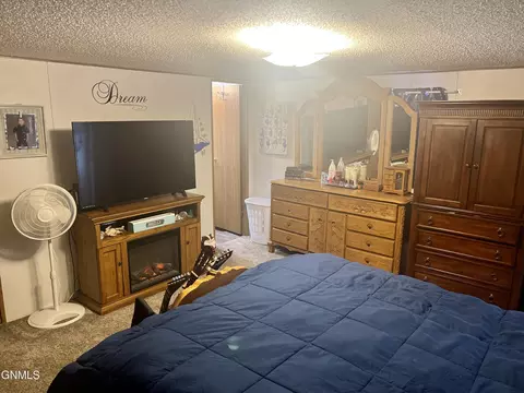 1802 32nd St W, Williston, ND 58801 photo 30