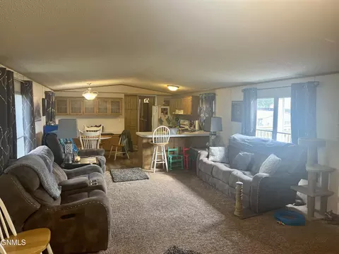 1802 32nd St W, Williston, ND 58801 photo 41
