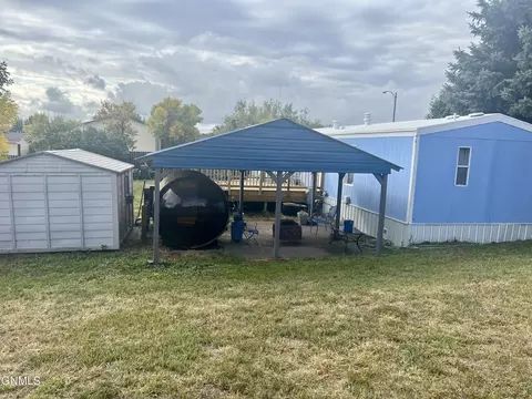 1802 32nd St W, Williston, ND 58801 photo 19