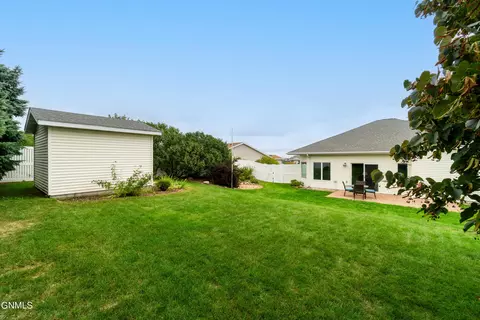 3812 Normandy St, Bismarck, ND 58503 photo 28