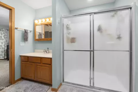 3812 Normandy St, Bismarck, ND 58503 photo 8