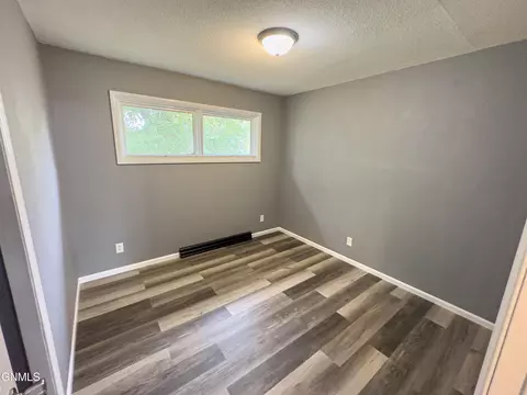 9 7th Ave SE, Stanley, ND 58784 photo 17